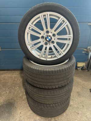 Originele BMW 1 Serie F20 F21 - 17 Inch velg inclusief Zomerbanden