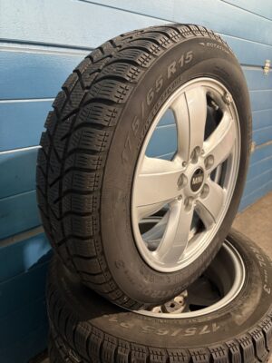 Alternative view of Originele MINI Cooper One F55/F56/F57 15 inch Styling 492 Velgenset