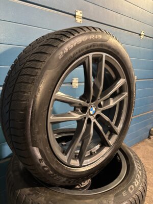 Alternative view of Originele BMW X3 X4 - 19 inch set inclusief Winterbanden