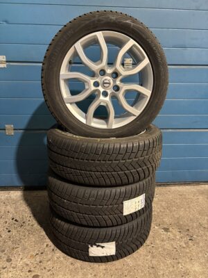 Originele Volvo V40 - 17 inch set inclusief Winterbanden